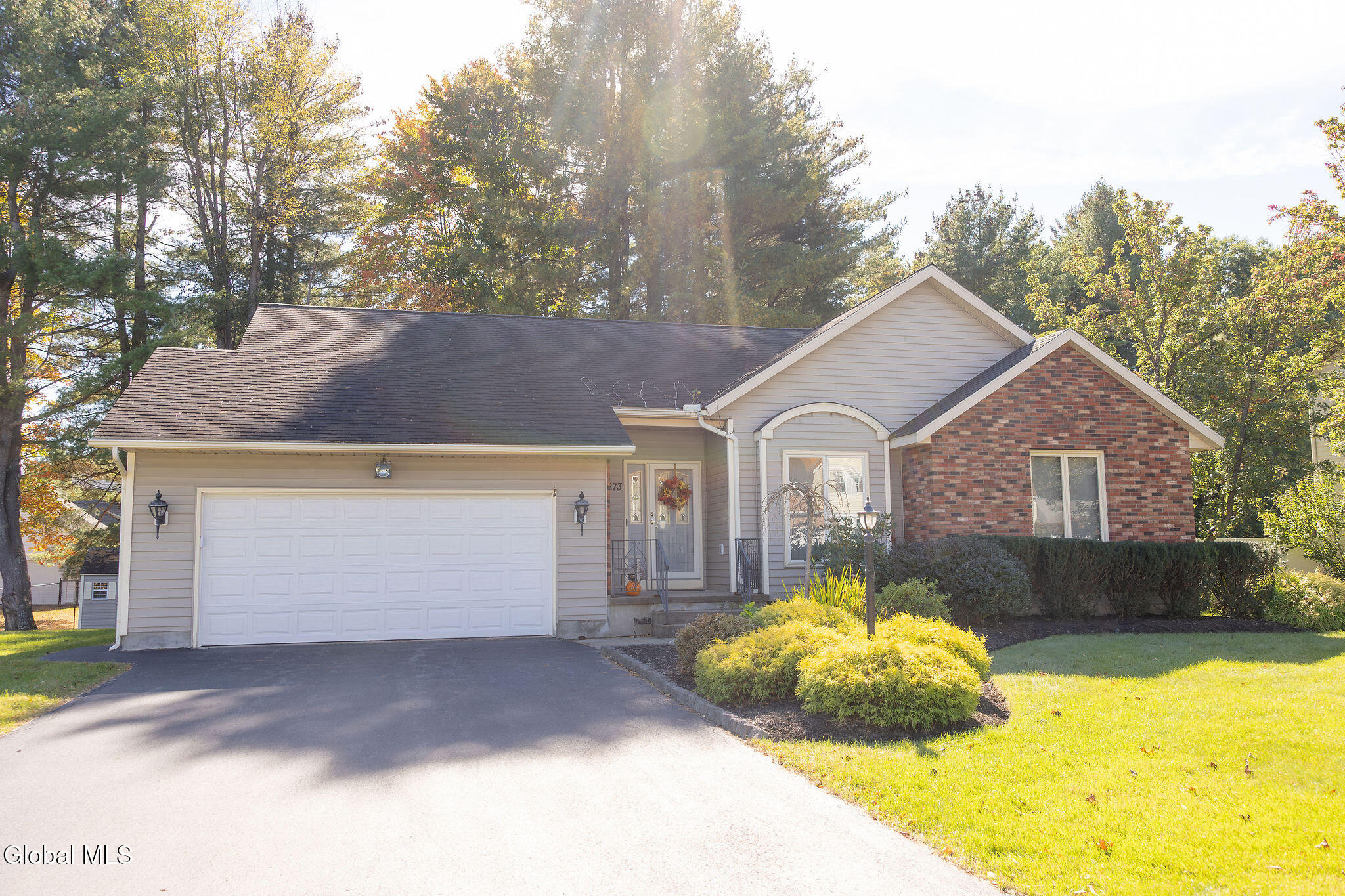 273 Autumn Run Rotterdam NY 12306