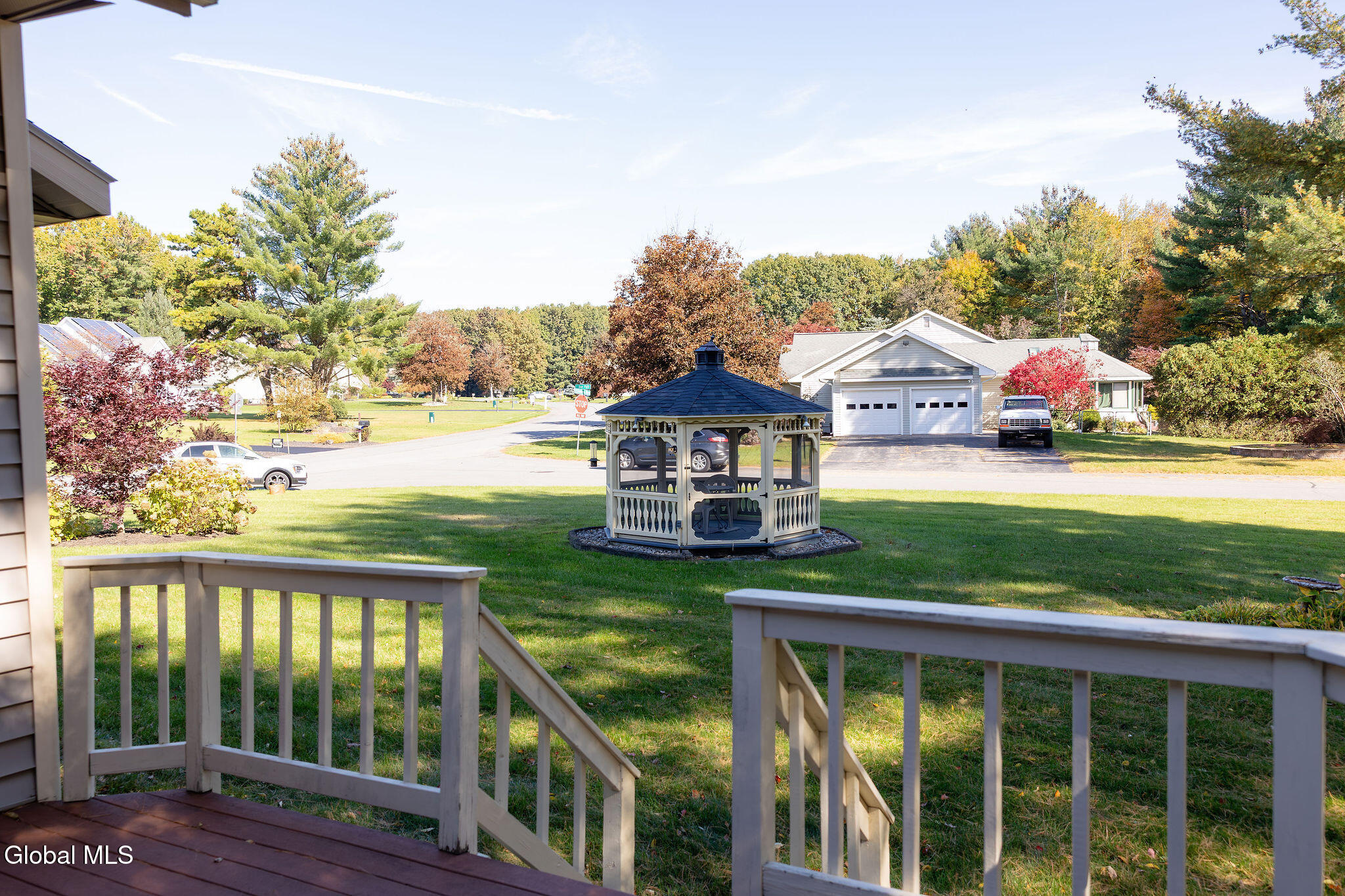 273 Autumn Run Rotterdam NY 12306