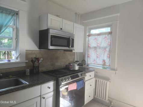 86 Benson Street Albany NY 12206