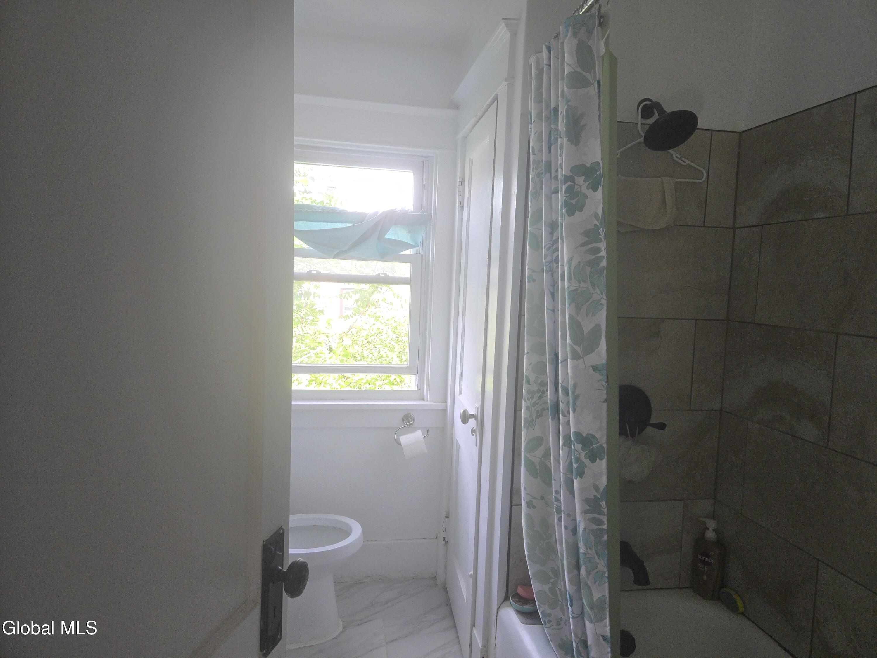 86 Benson Street Albany NY 12206