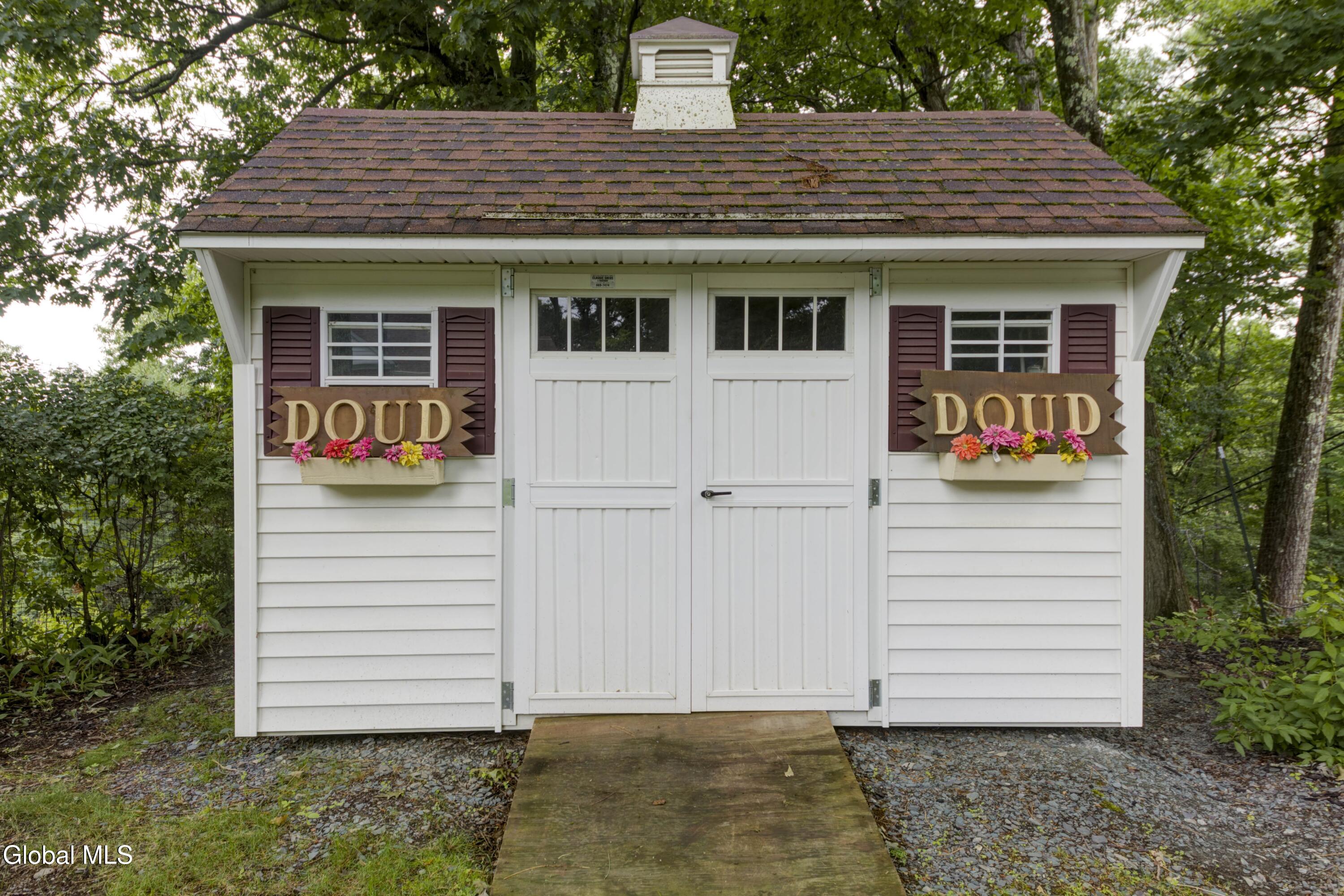 43 East Road Troy NY 12180