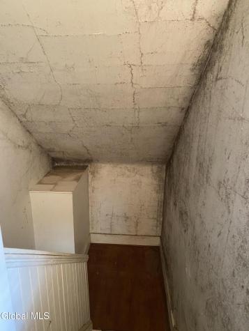 2103 Plum Niskayuna NY 12309