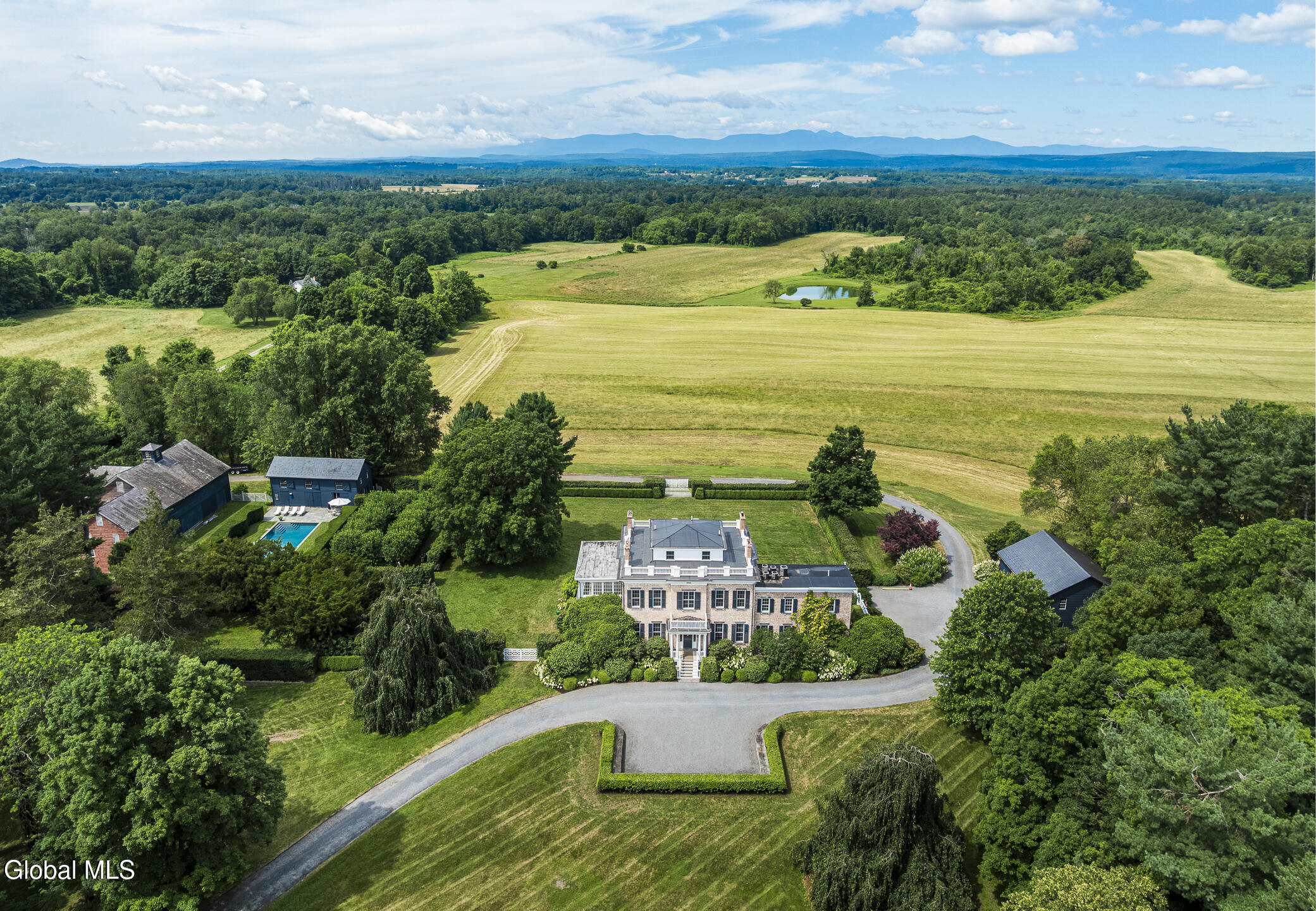 199 Eichybush Road Kinderhook NY 12106