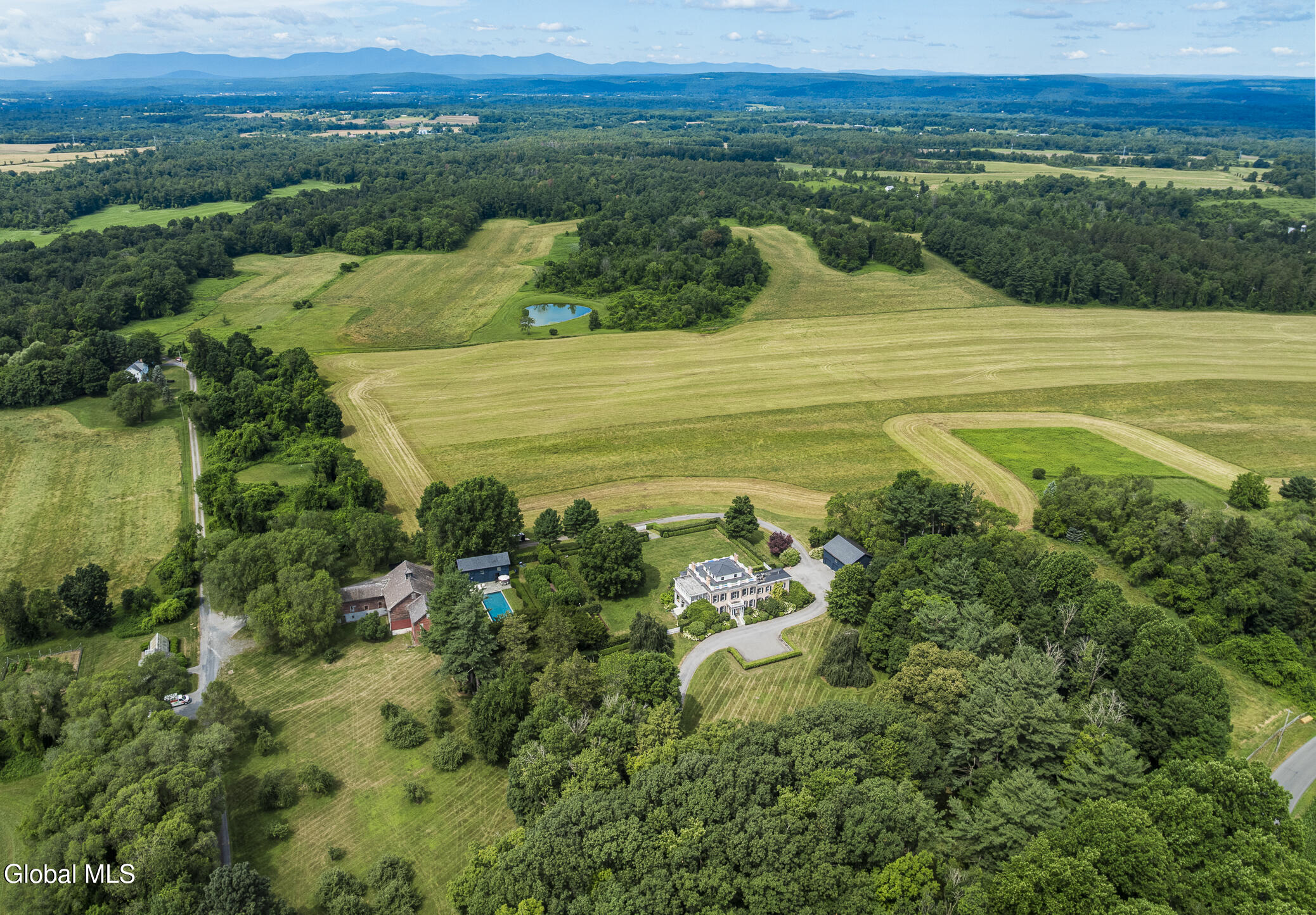 199 Eichybush Road Kinderhook NY 12106