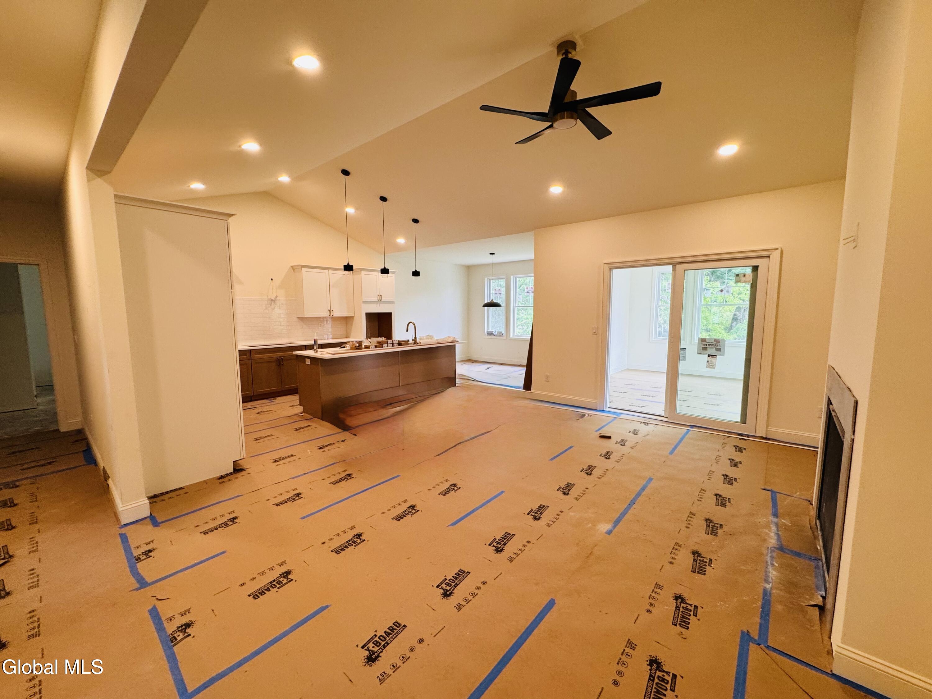 103 Maxwell Road Latham NY 12110