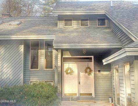 4 Van Court Queensbury NY 12804