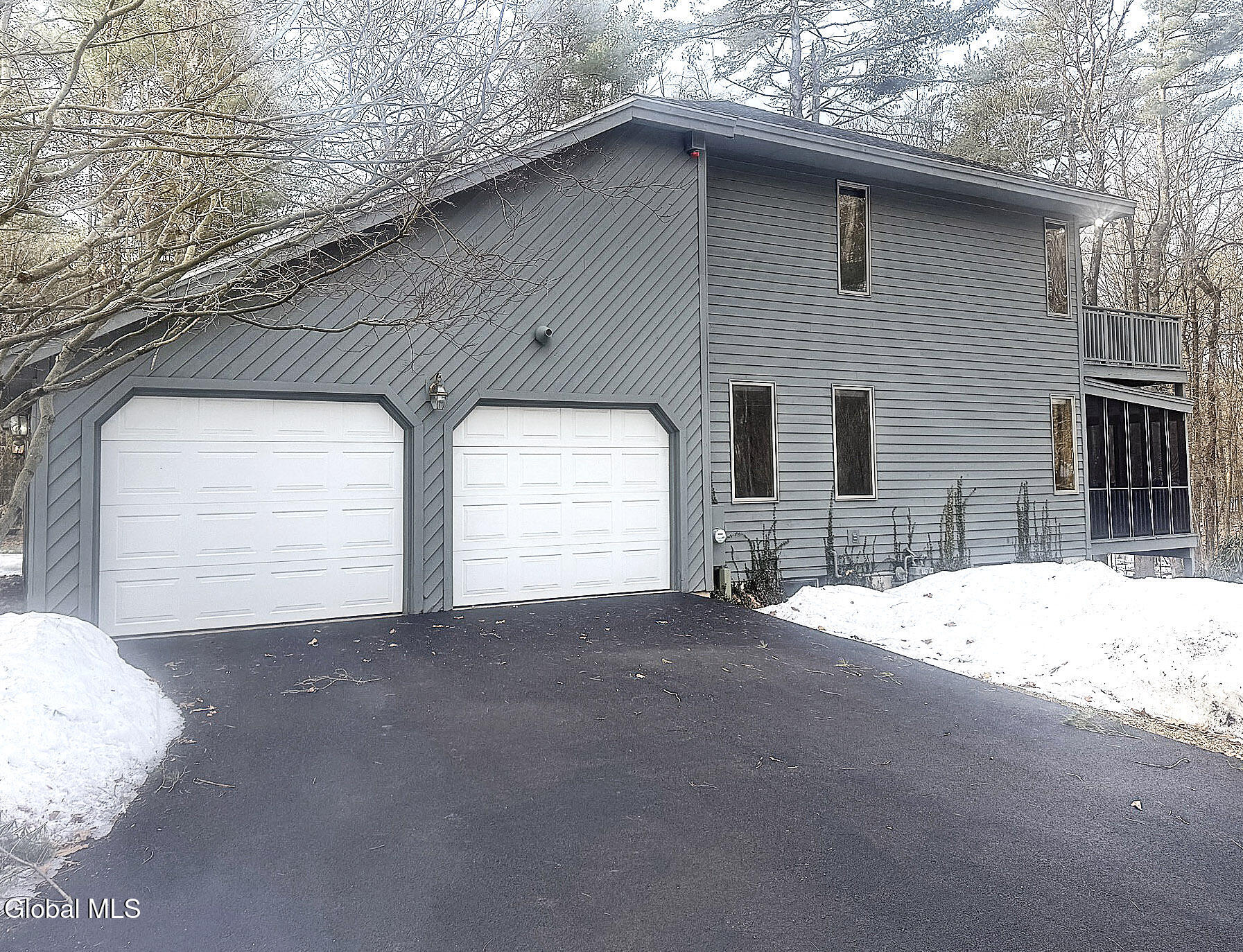 4 Van Court Queensbury NY 12804