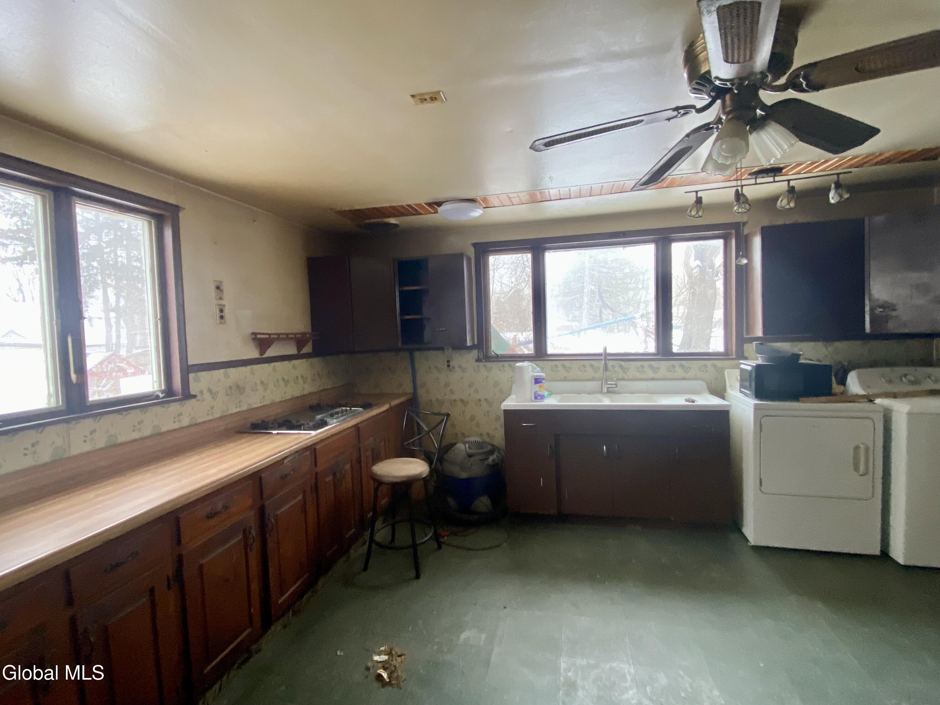 110 Maple Lane Fort Hunter NY 12069