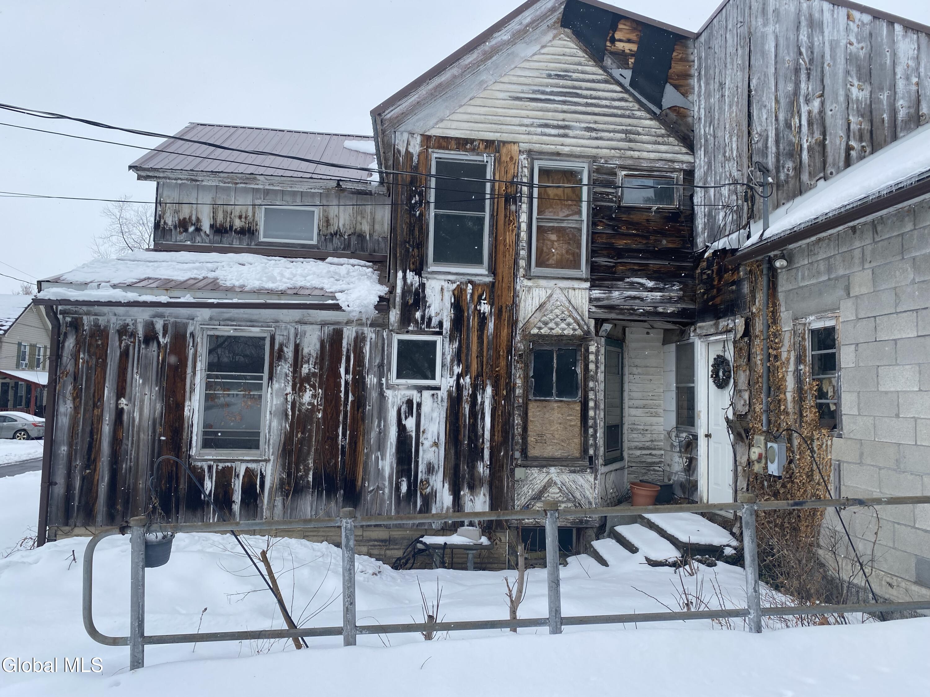 110 Maple Lane Fort Hunter NY 12069