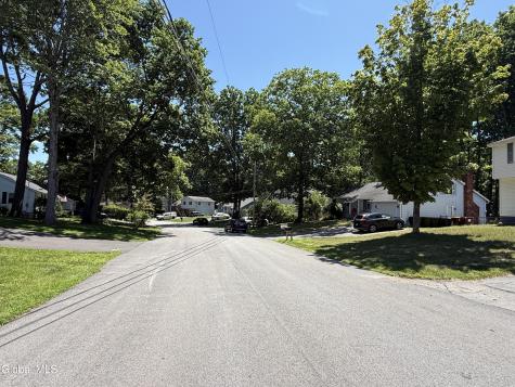 11 Wampum Drive Saratoga Springs NY 12866