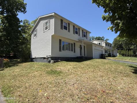 11 Wampum Drive Saratoga Springs NY 12866