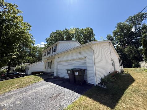 11 Wampum Drive Saratoga Springs NY 12866