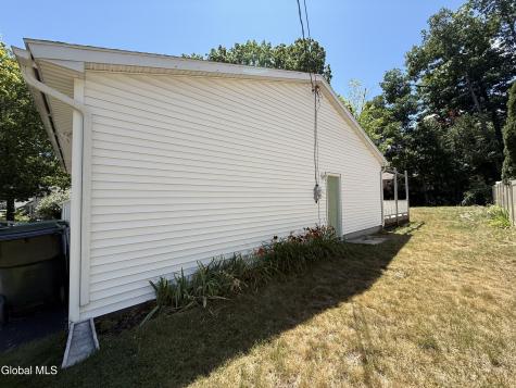 11 Wampum Drive Saratoga Springs NY 12866