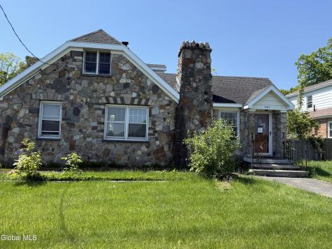 1346 Hillside Avenue Niskayuna NY 12309