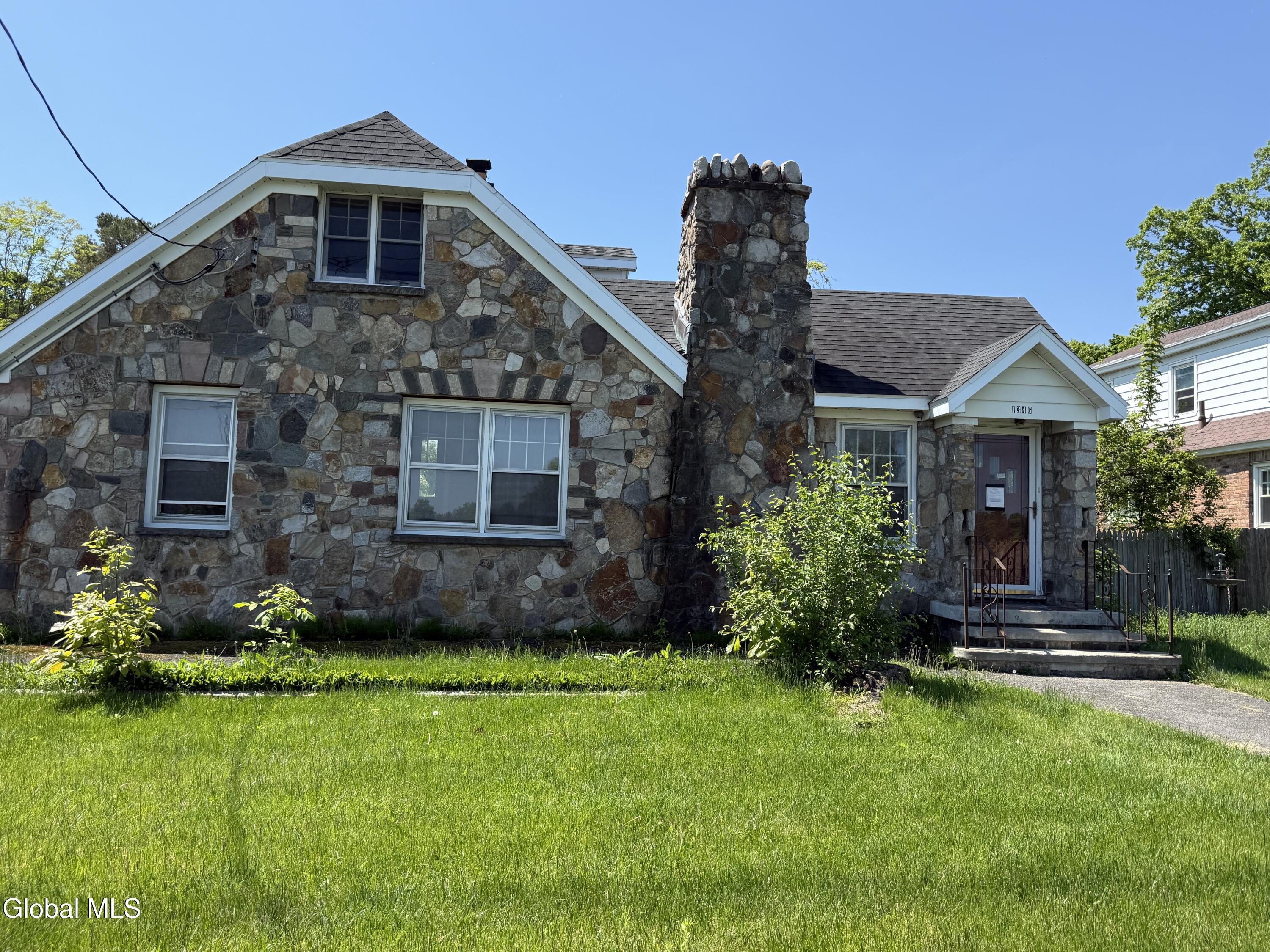 1346 Hillside Avenue Niskayuna NY 12309