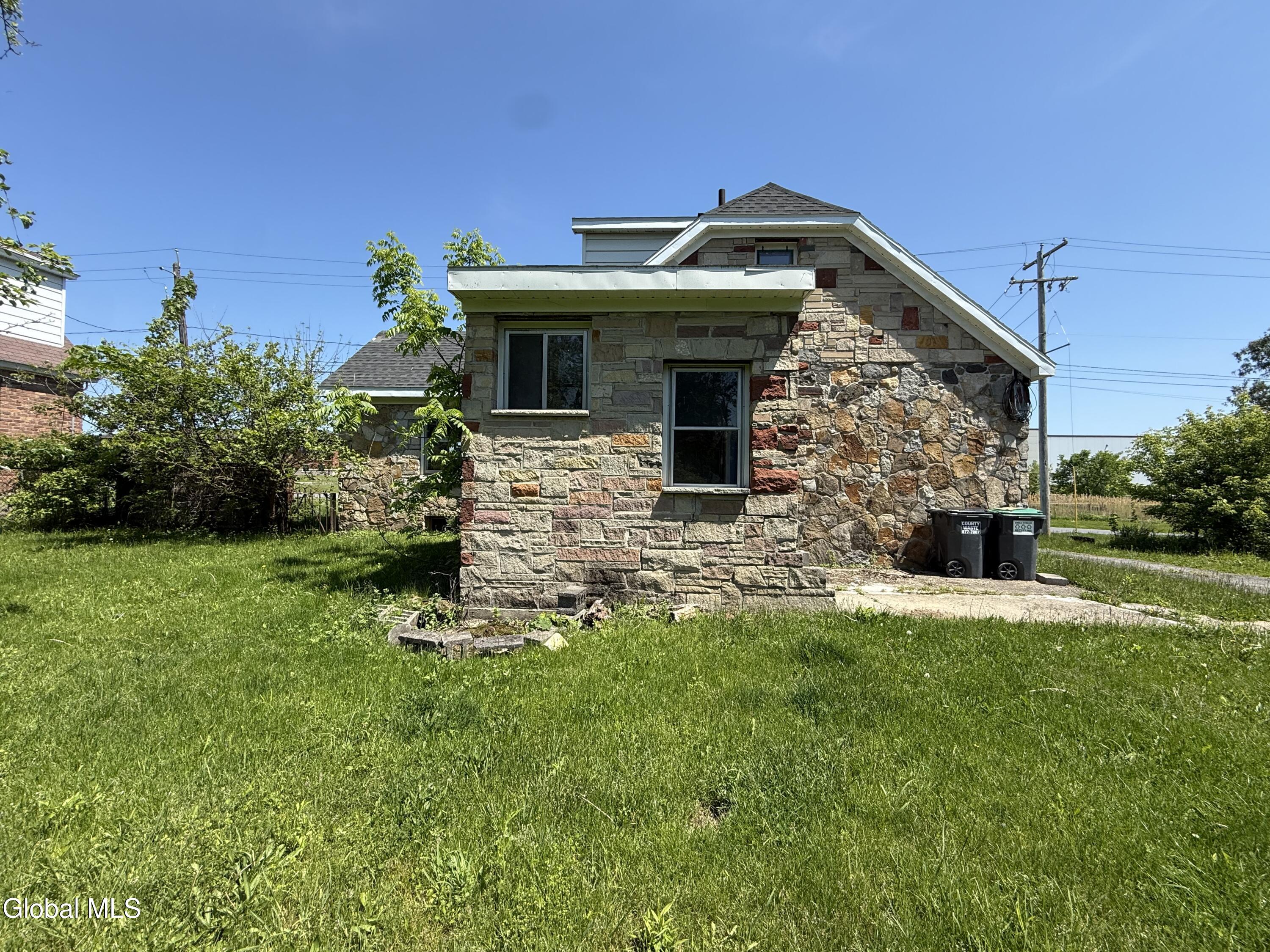 1346 Hillside Avenue Niskayuna NY 12309