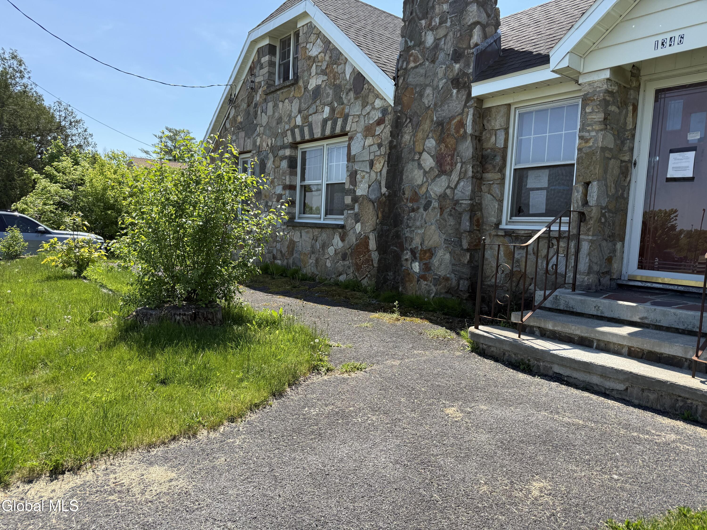 1346 Hillside Avenue Niskayuna NY 12309