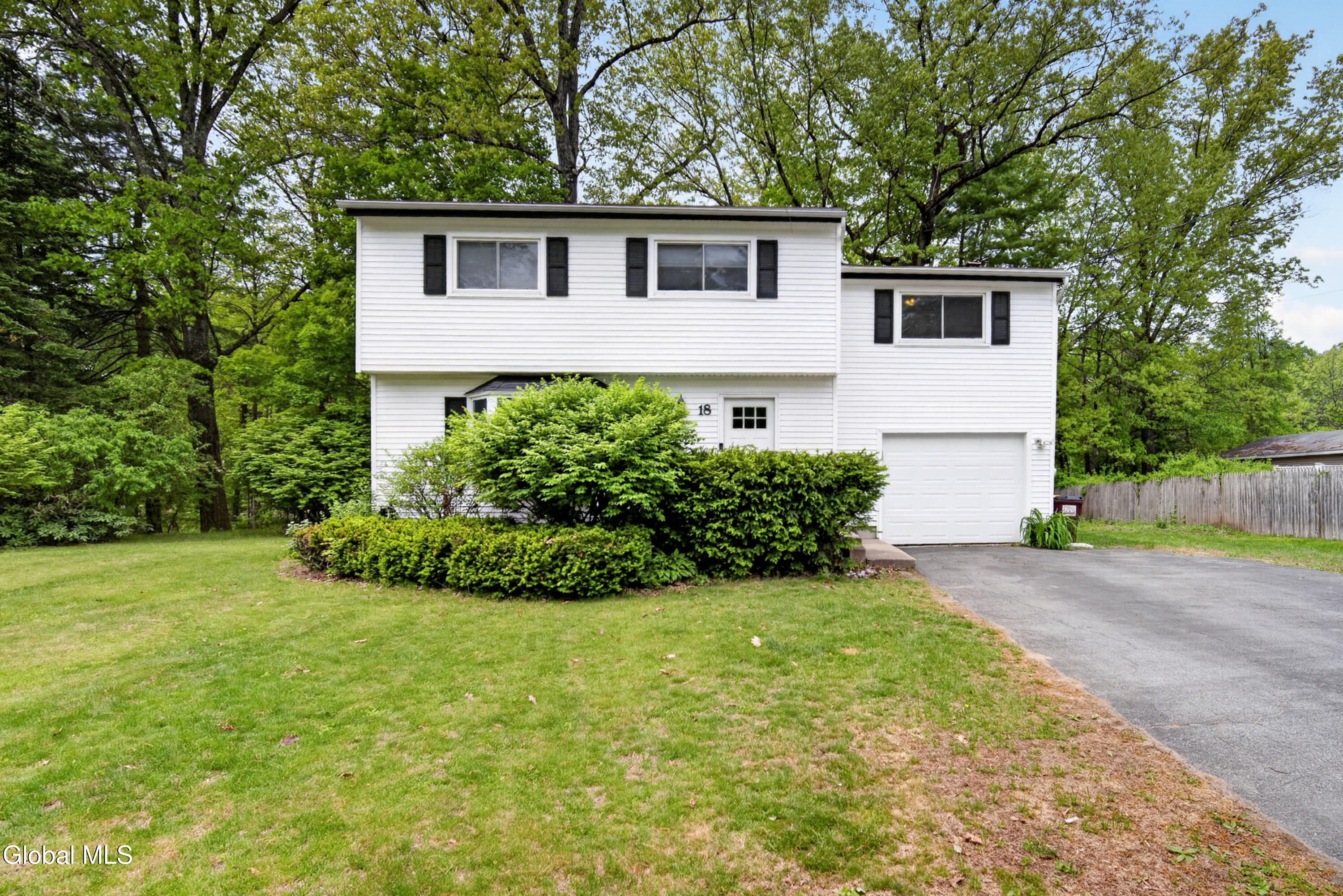 18 Michael Drive Saratoga Springs NY 12866