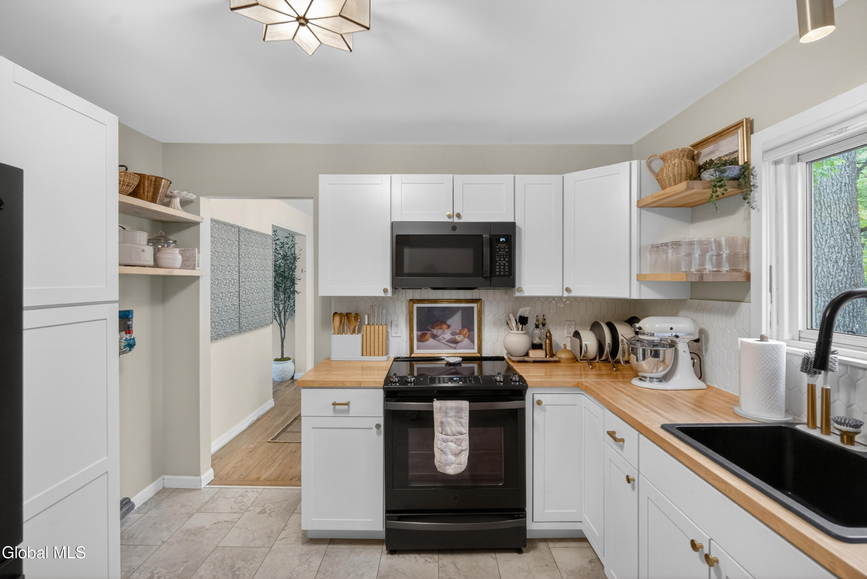 18 Michael Drive Saratoga Springs NY 12866