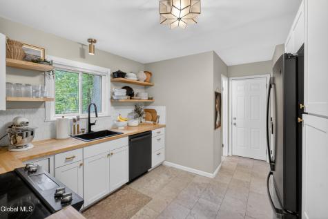 18 Michael Drive Saratoga Springs NY 12866