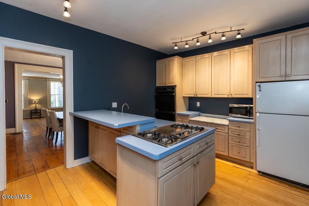 10 Ten Broeck Place Albany NY 12210