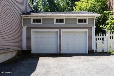 10 Ten Broeck Place Albany NY 12210