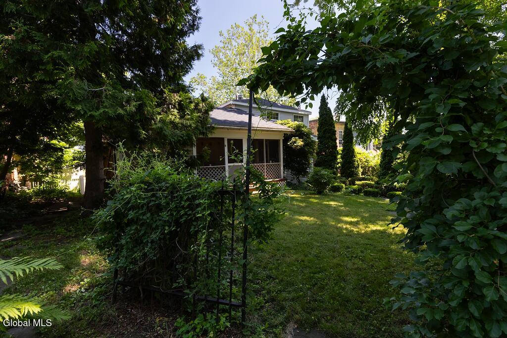 10 Ten Broeck Place Albany NY 12210