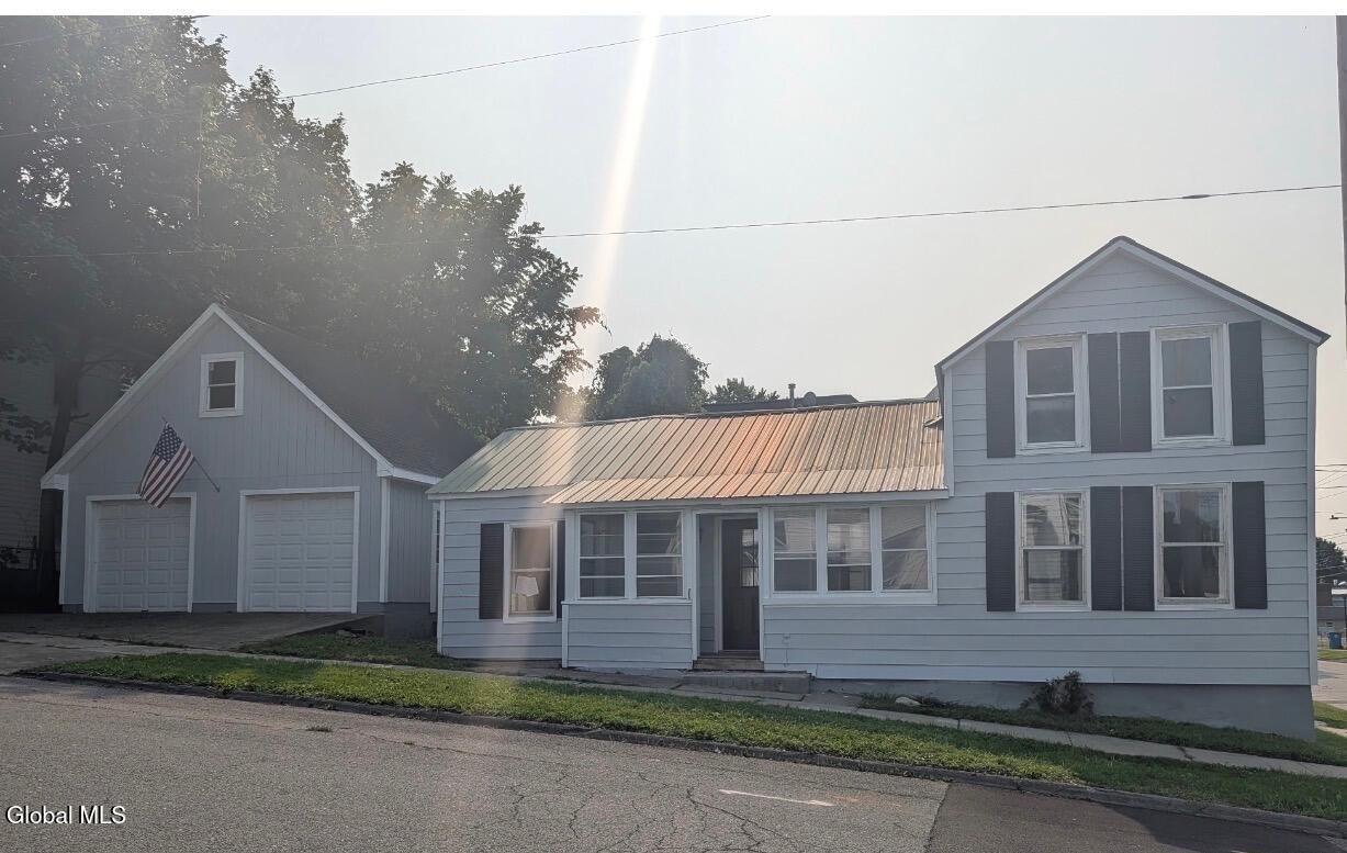 101 Glebe Street Johnstown NY 12095