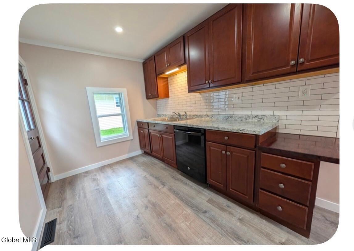 101 Glebe Street Johnstown NY 12095