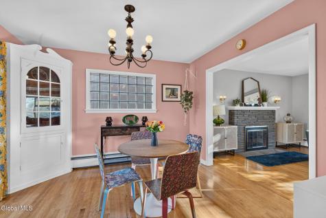 1811 Randolph Road Schenectady NY 12308