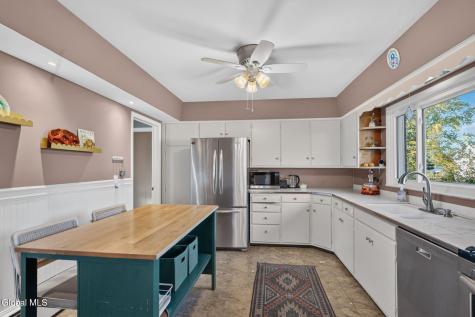 1811 Randolph Road Schenectady NY 12308