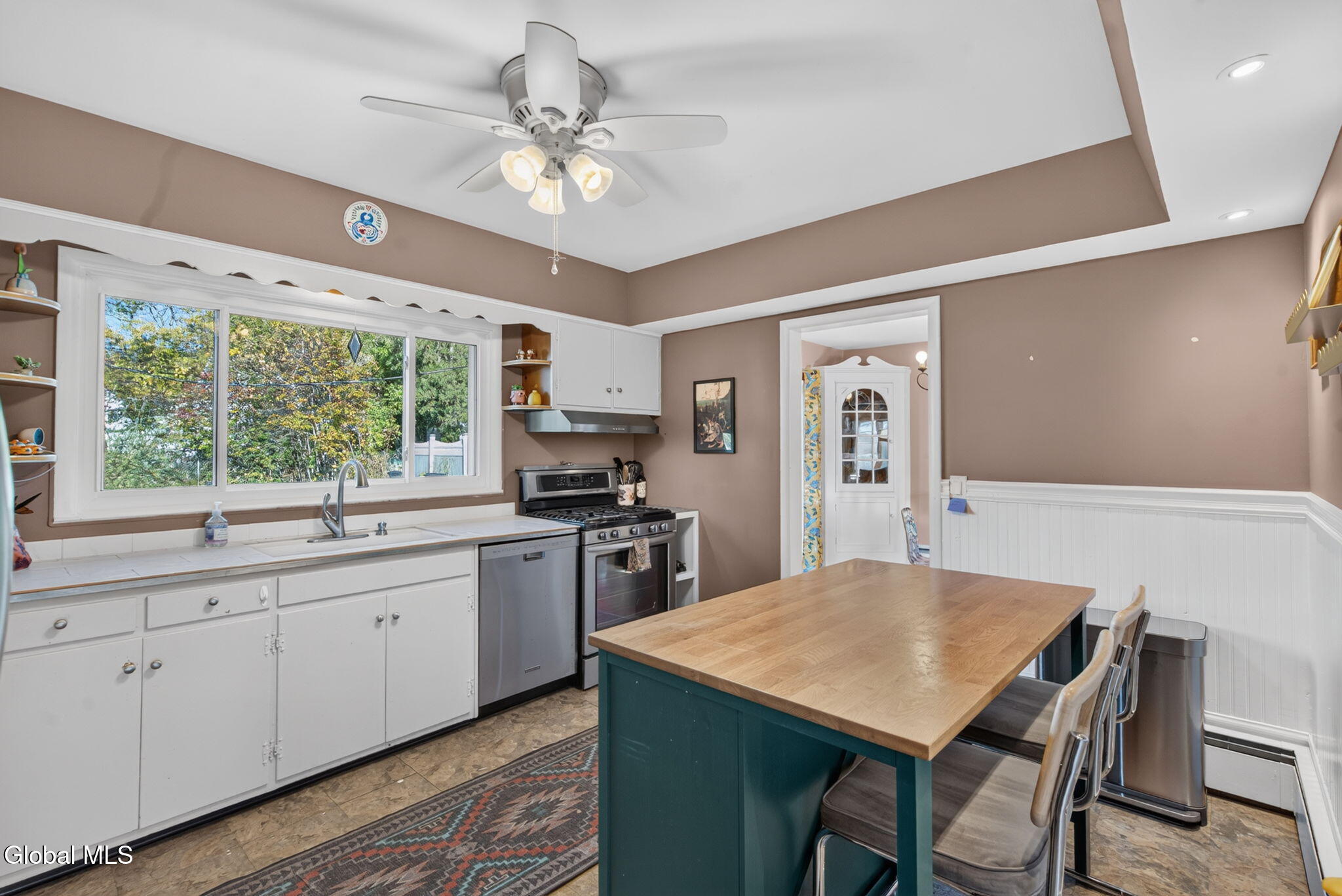 1811 Randolph Road Schenectady NY 12308