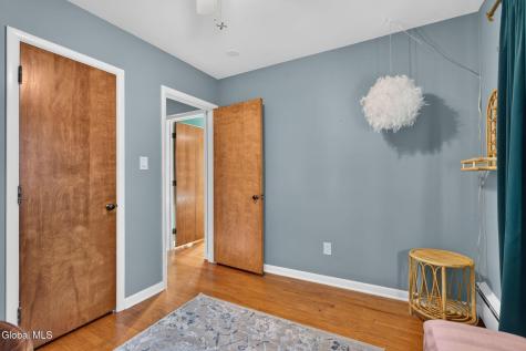 1811 Randolph Road Schenectady NY 12308