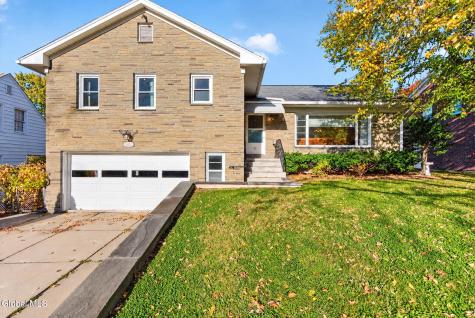 1811 Randolph Road Schenectady NY 12308