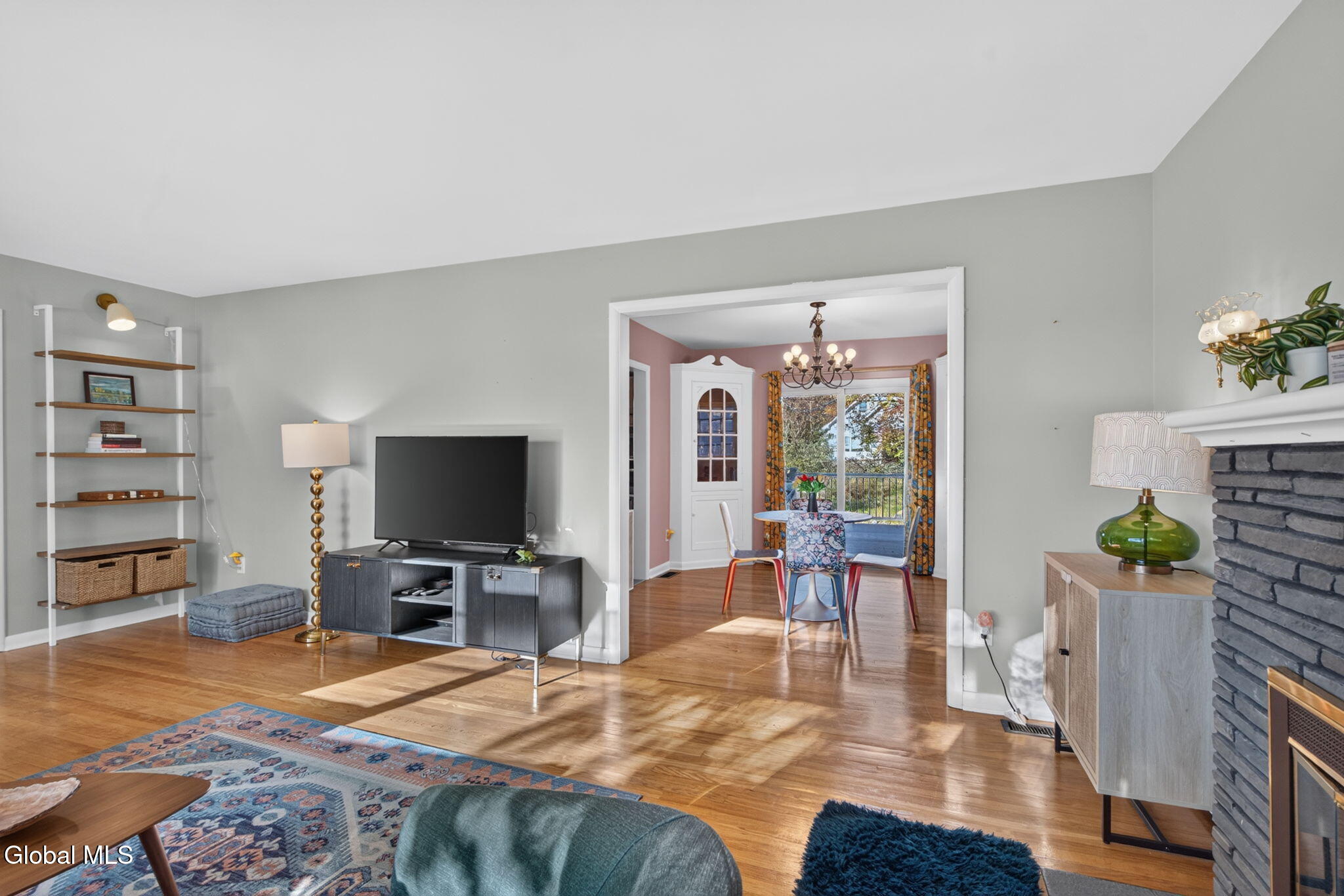 1811 Randolph Road Schenectady NY 12308