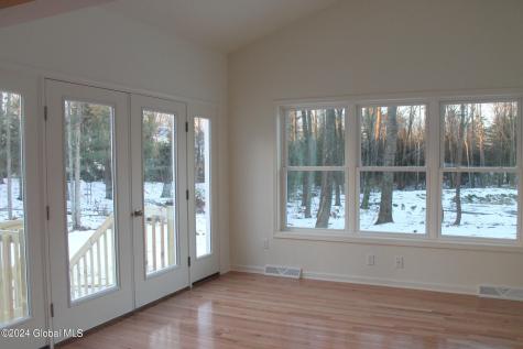 21 Jack Drive Mechanicville NY 12118