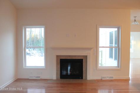 21 Jack Drive Mechanicville NY 12118