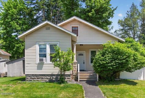 2 Woodlawn Terrace Delmar NY 12054