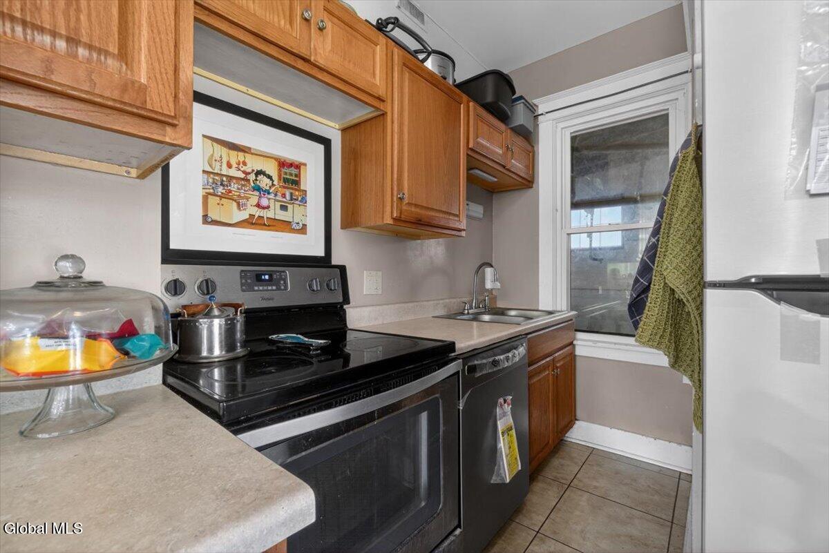 2 Woodlawn Terrace Delmar NY 12054