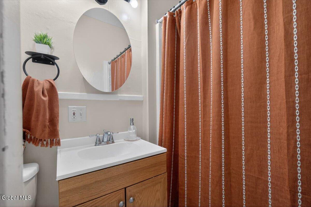 2 Woodlawn Terrace Delmar NY 12054