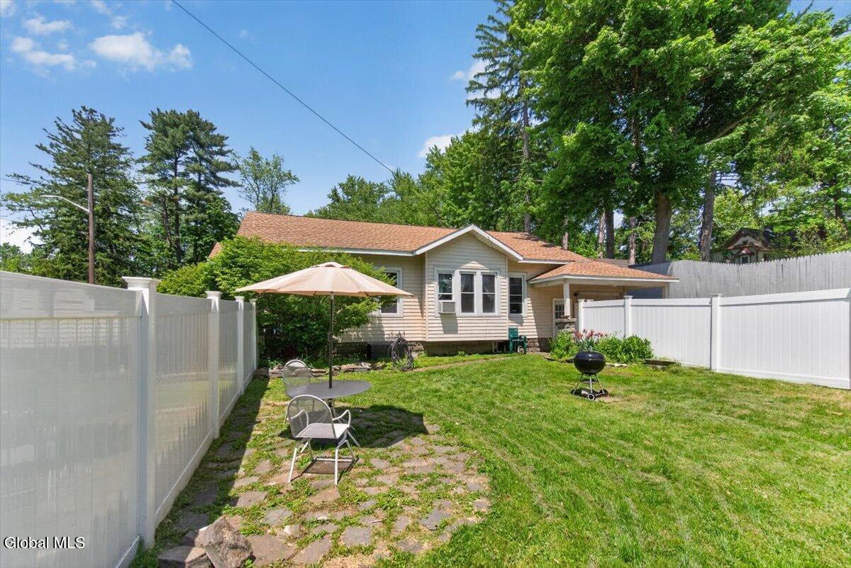 2 Woodlawn Terrace Delmar NY 12054
