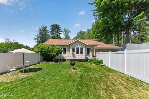 2 Woodlawn Terrace Delmar NY 12054