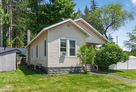2 Woodlawn Terrace Delmar NY 12054