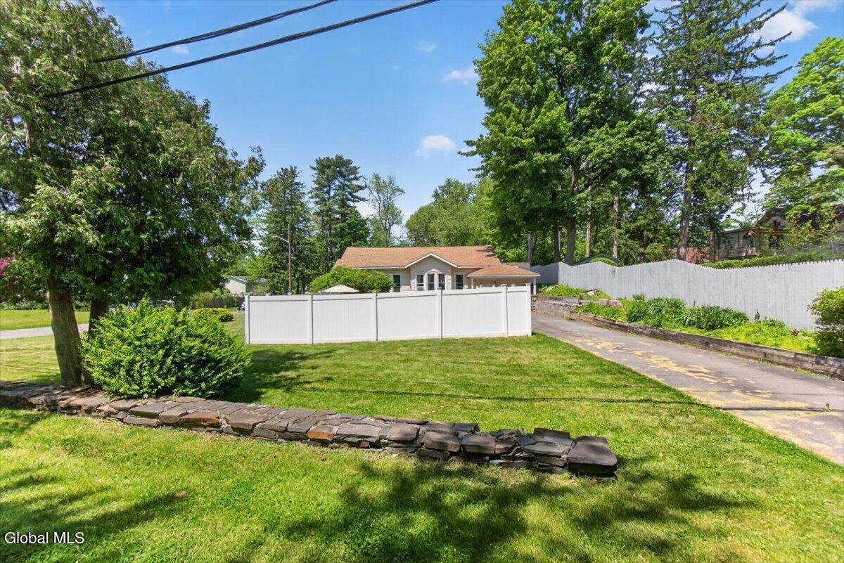 2 Woodlawn Terrace Delmar NY 12054