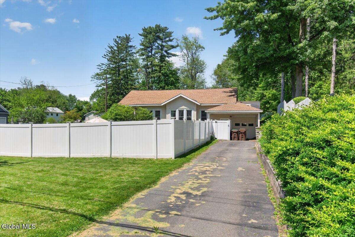 2 Woodlawn Terrace Delmar NY 12054