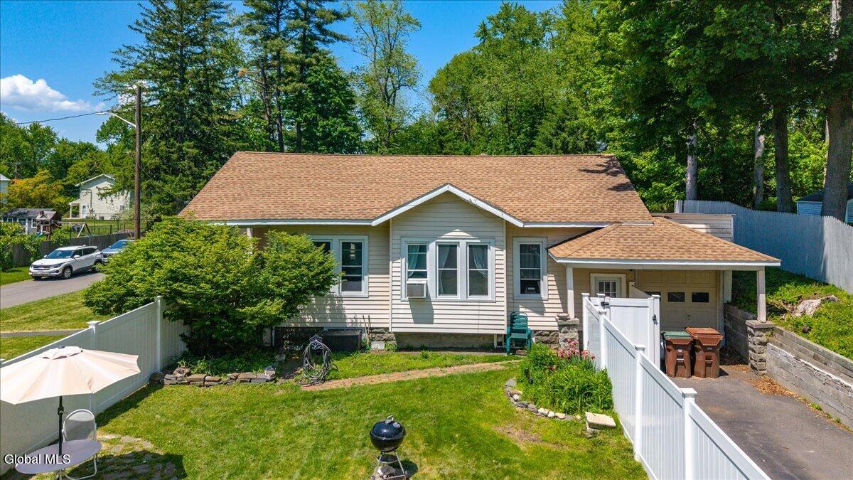 2 Woodlawn Terrace Delmar NY 12054