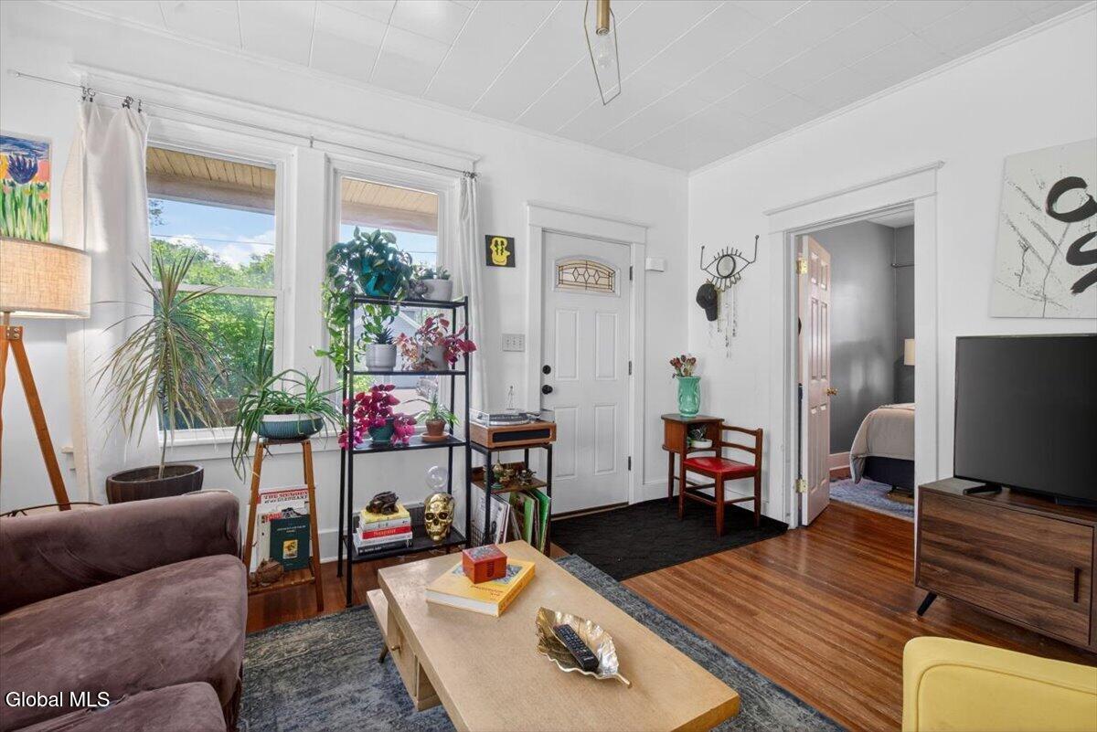 2 Woodlawn Terrace Delmar NY 12054