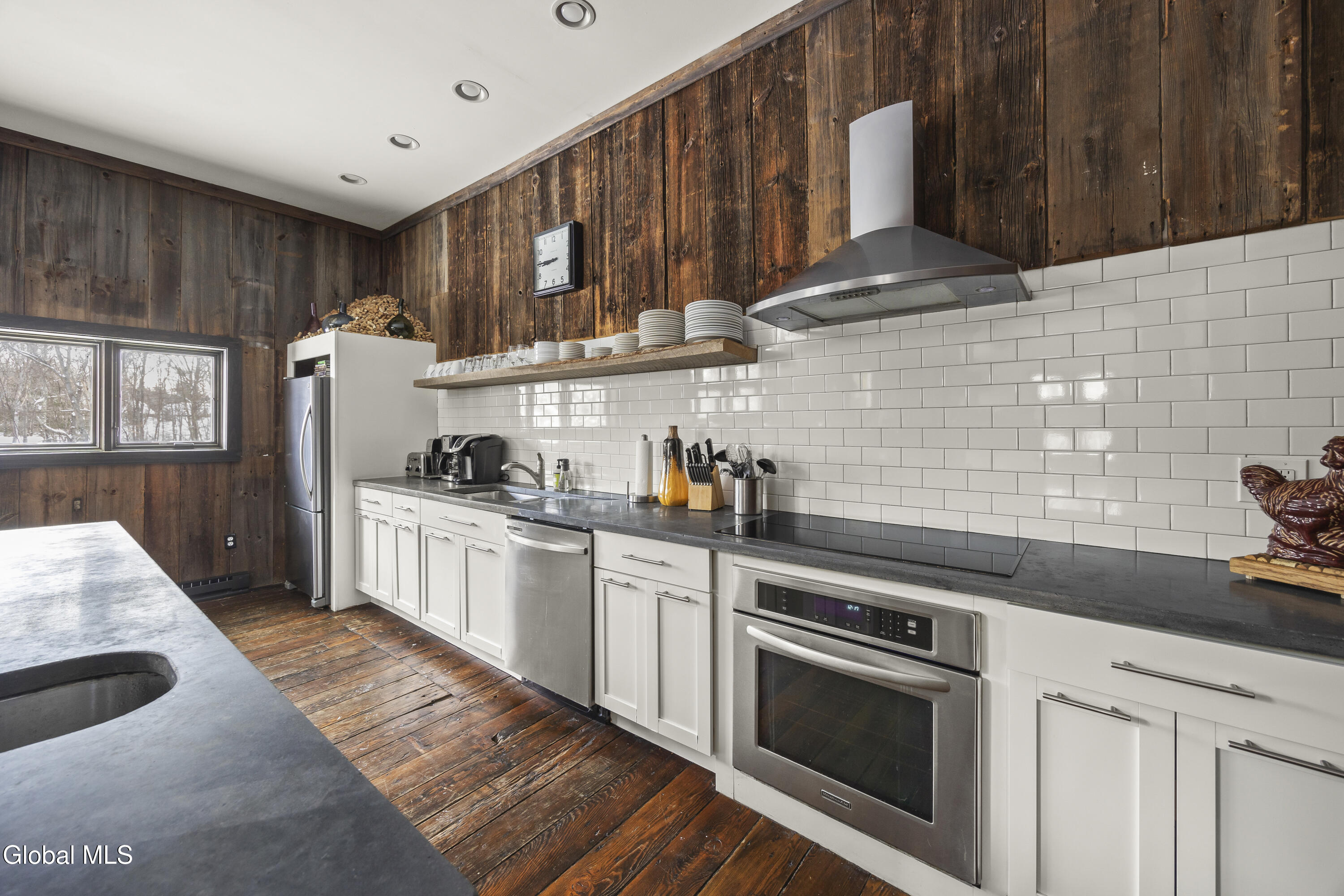 192 Lakeview Road Craryville NY 12521