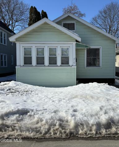 2727 Plunkett Avenue Schenectady NY 12306