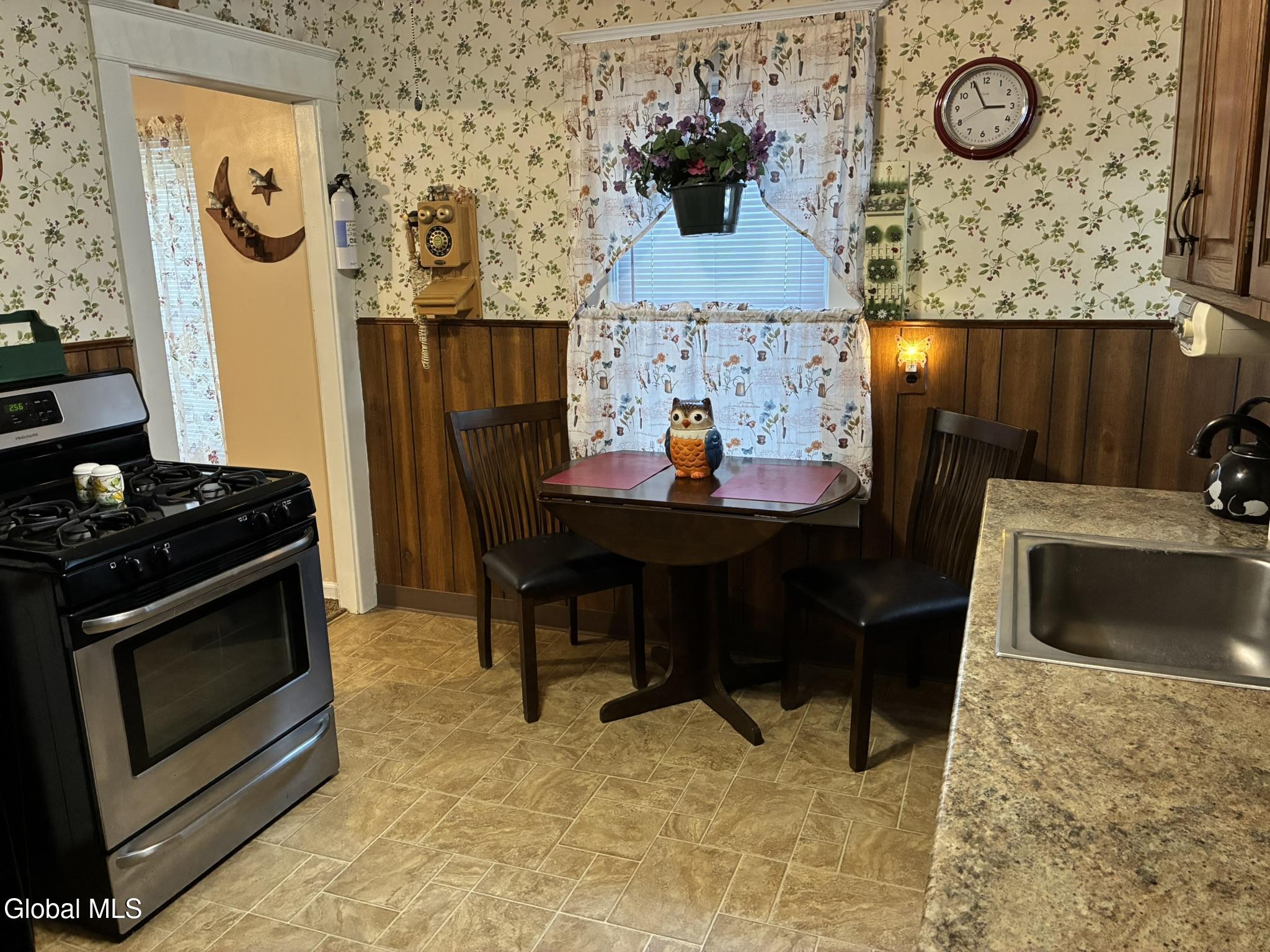 2727 Plunkett Avenue Schenectady NY 12306